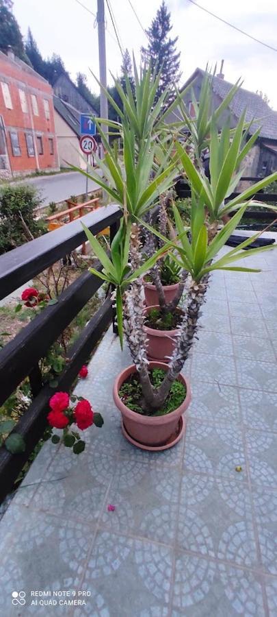Apartman Sipak Fuzine Exterior photo
